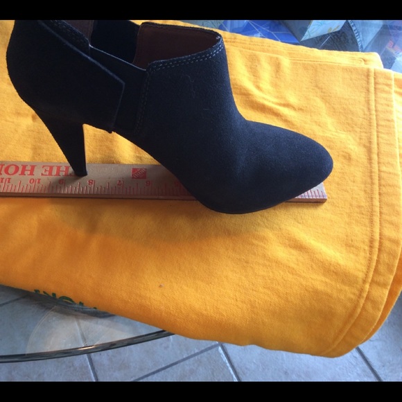 Dolce Vita OnDine Black Suede Boots Size 8.5, Pre-owned with box - Picture 12 of 13